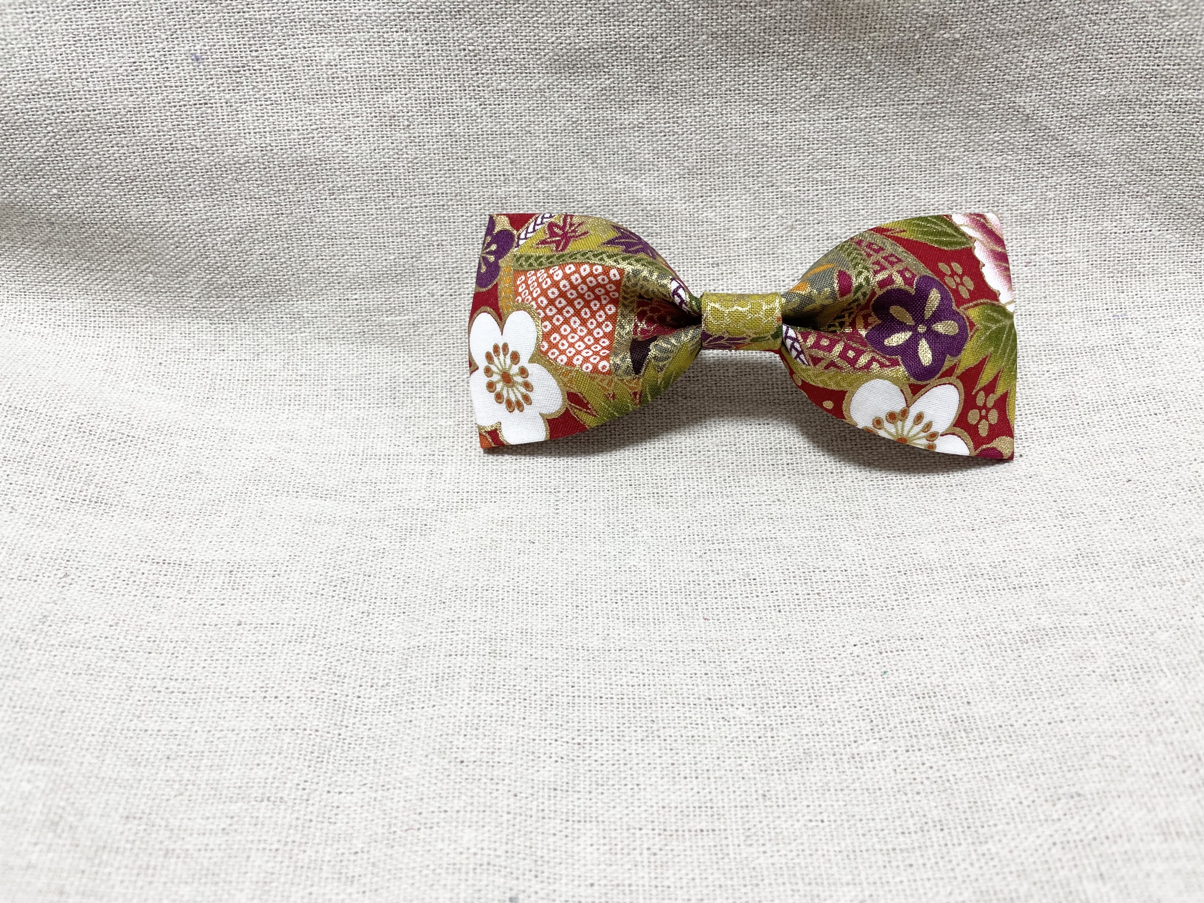 和柄髪飾り《赤》バレッタ